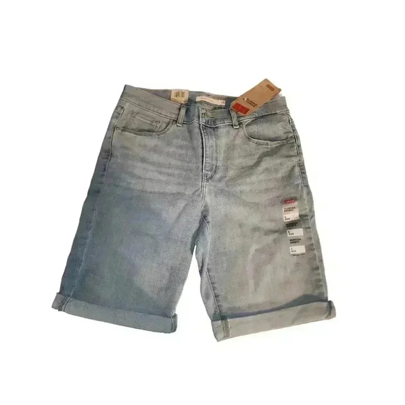 Levi Bermuda Short - Picture 1 of 4